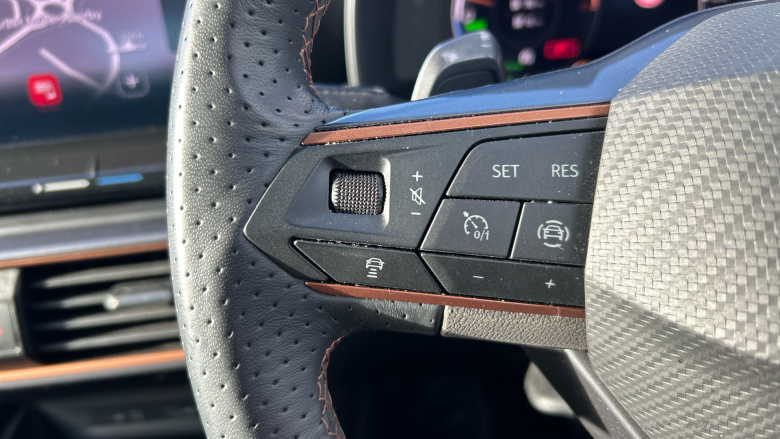 CUPRA Formentor 1.4 eHybrid 204 V2 5dr DSG Estate